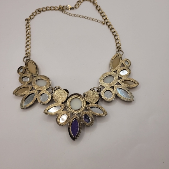 Lovely costume necklace - Picture 3 of 4